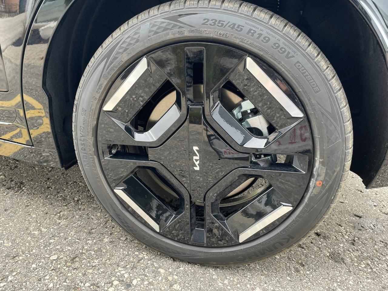 2027 Kia EV3  Photo