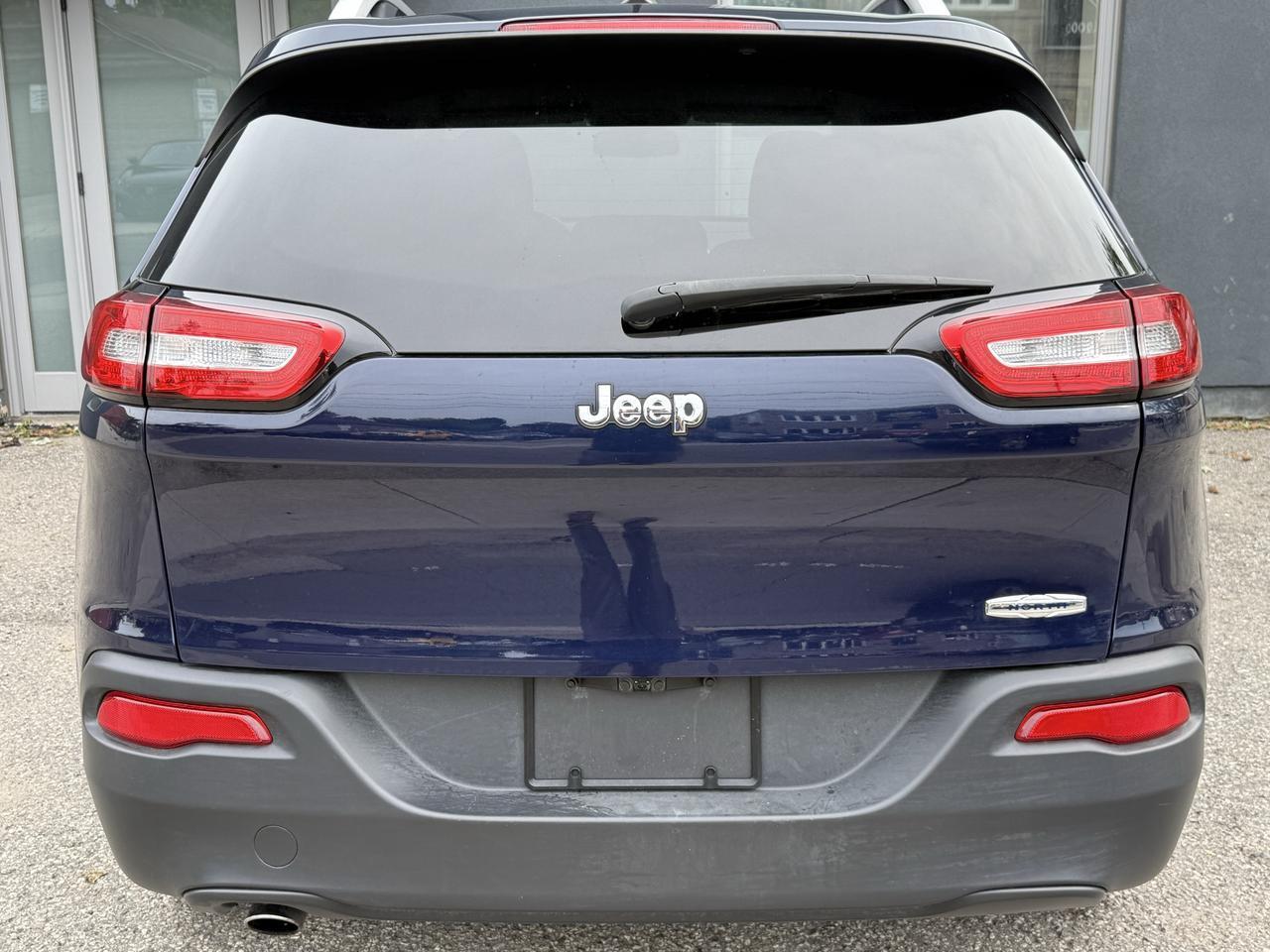 2014 Jeep Cherokee North Photo