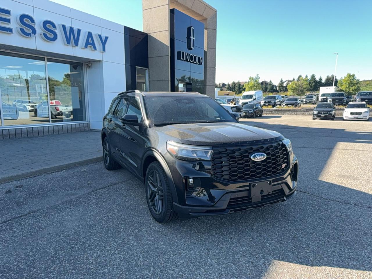 2026 Ford Explorer ST 4WD, PANO ROOF, 360 CAM, ADAPTIVE CRUISE Photo2