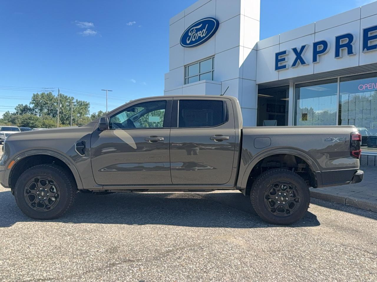 2026 Ford Ranger LARIAT, TOW PKG, 360 CAMERA, SYNC4, BLACK PKG Photo