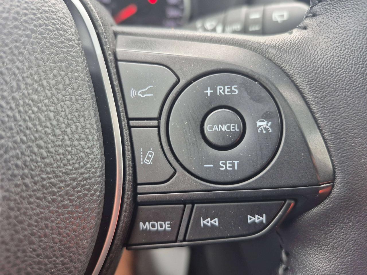 2022 Toyota RAV4 XLE AWD Photo