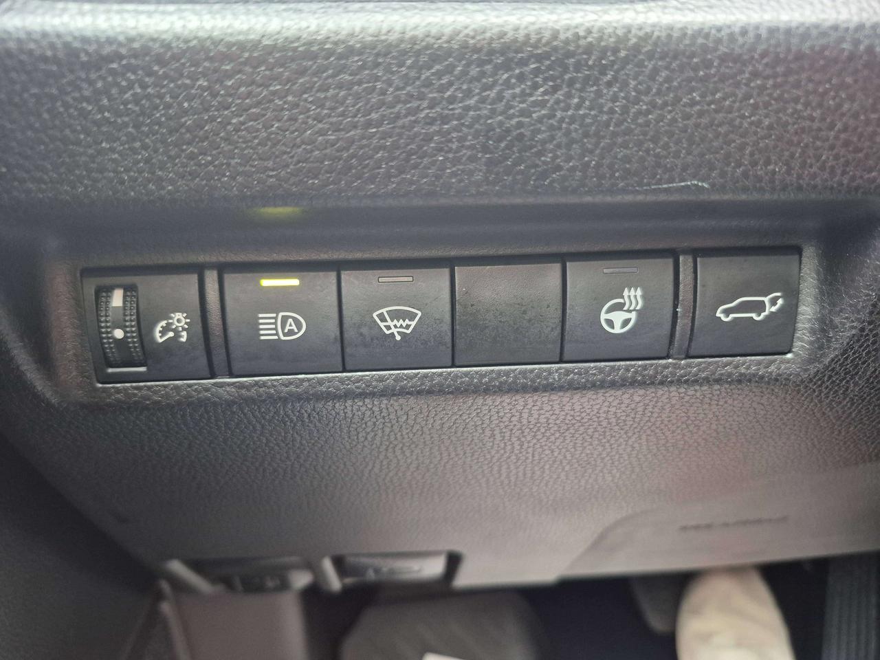 2022 Toyota RAV4 XLE AWD Photo