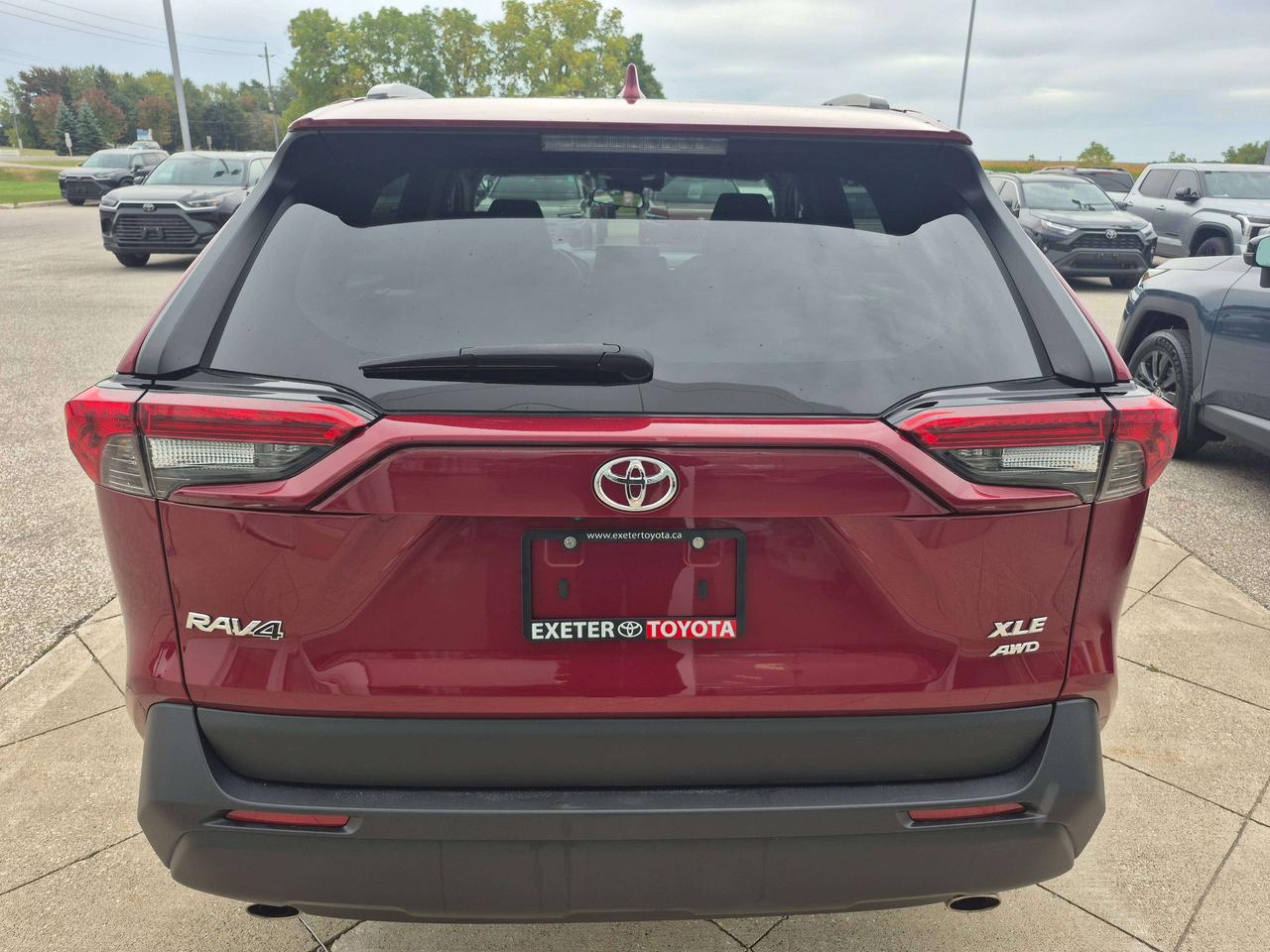 2022 Toyota RAV4 XLE AWD Photo