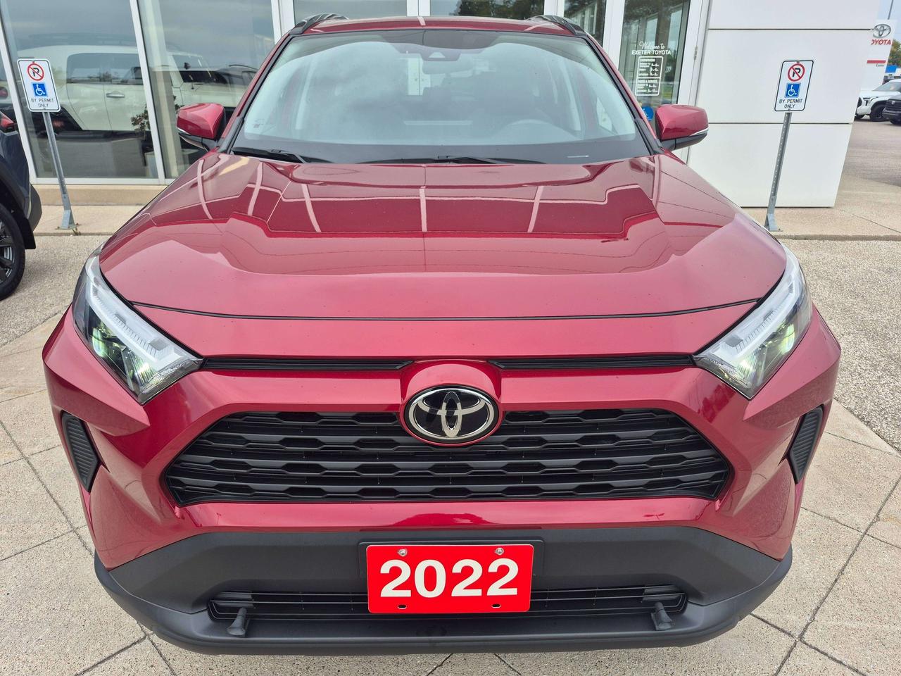 2022 Toyota RAV4 XLE AWD Photo