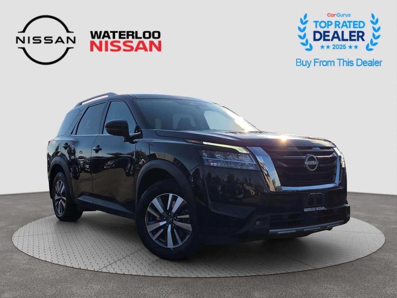 2024 Nissan Pathfinder SL Photo