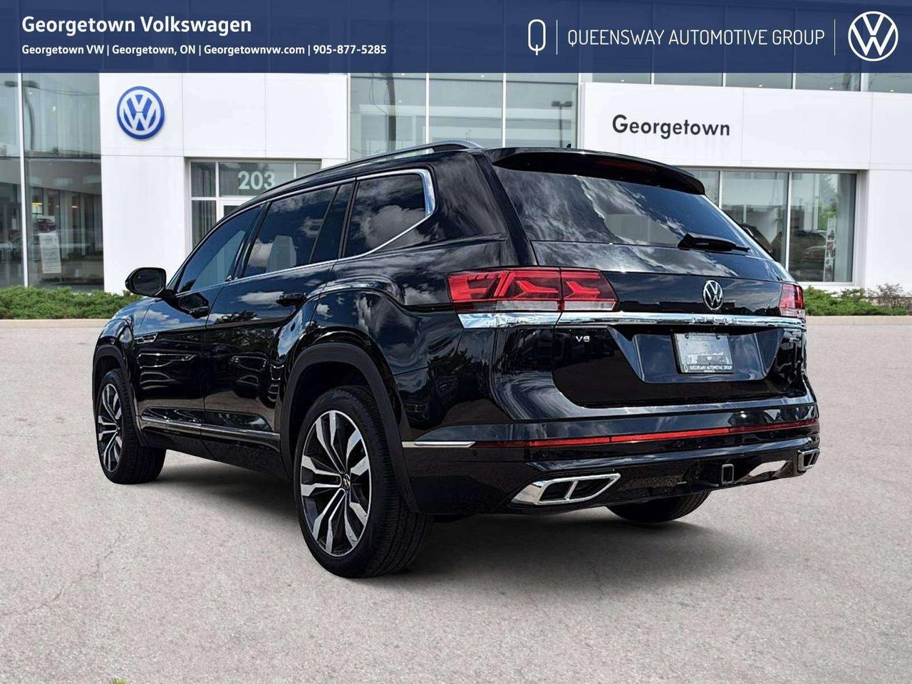 2022 Volkswagen Atlas Execline R-Line   Pano Roof   Fender Audio   Carplay Photo