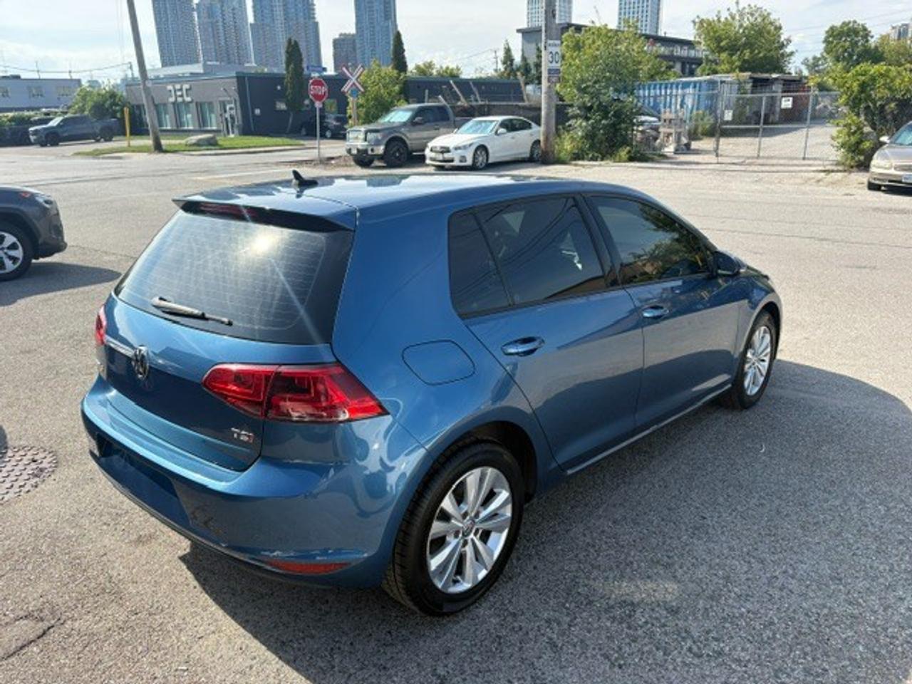2015 Volkswagen Golf  Photo4
