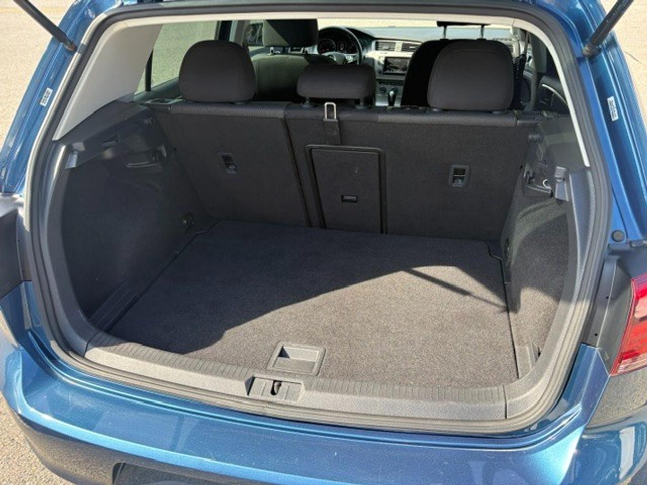 2015 Volkswagen Golf  Photo