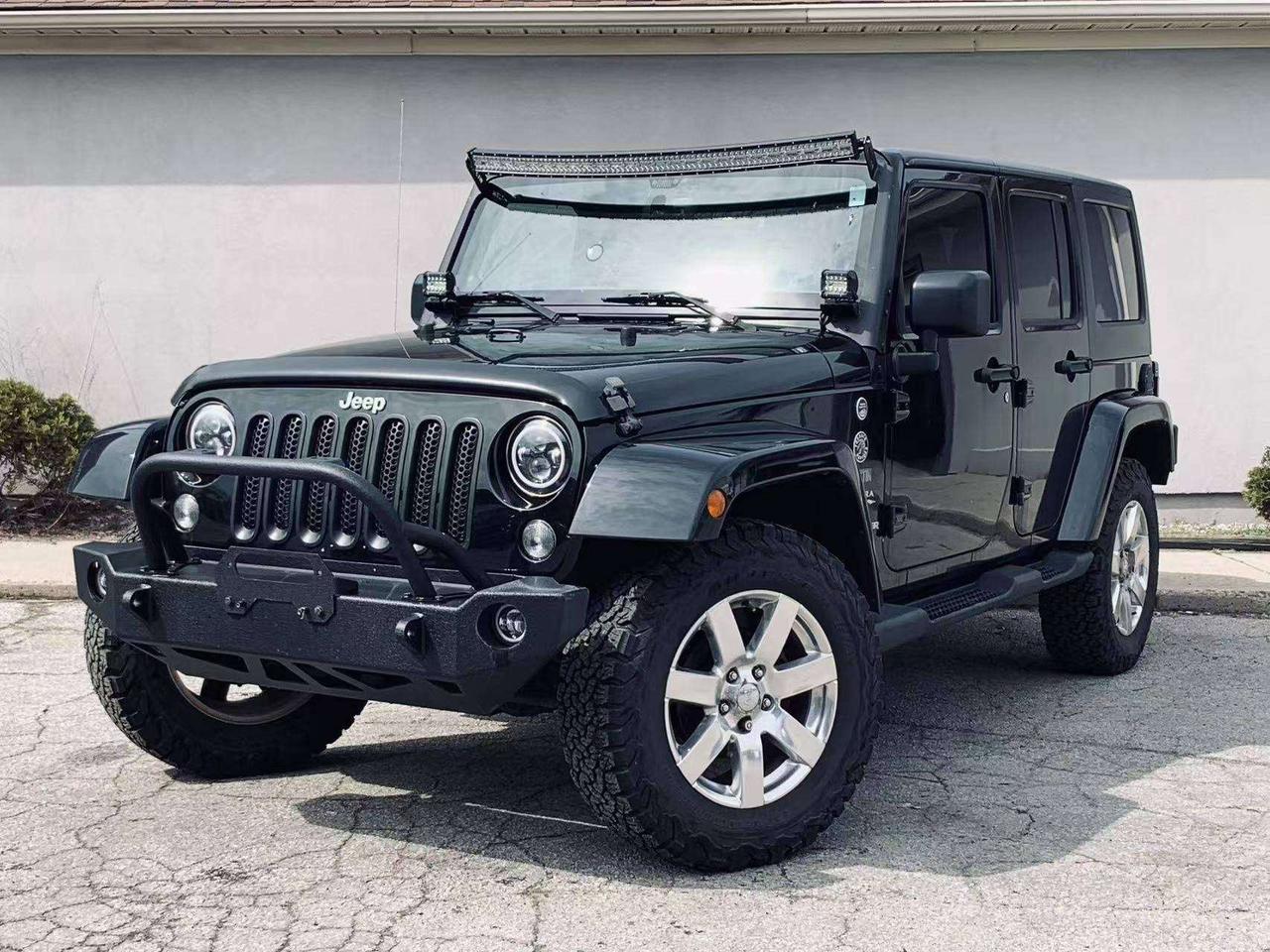2014 Jeep Wrangler Sahara Photo0