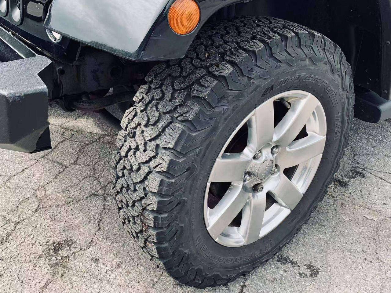 2014 Jeep Wrangler Sahara Photo