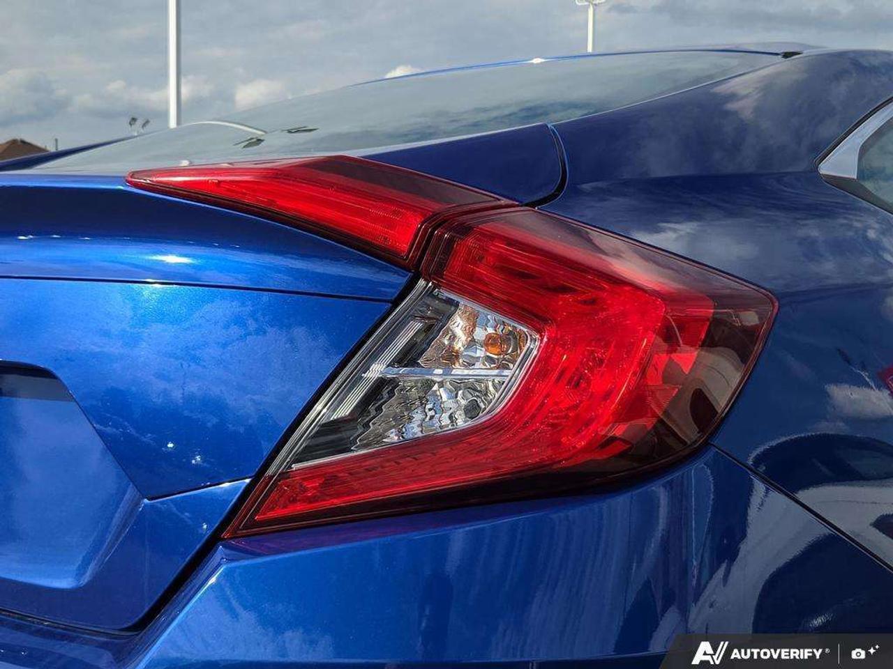 2021 Honda Civic EX   SUNROOF   HTD SEATS   APPLE CARPLAY Photo