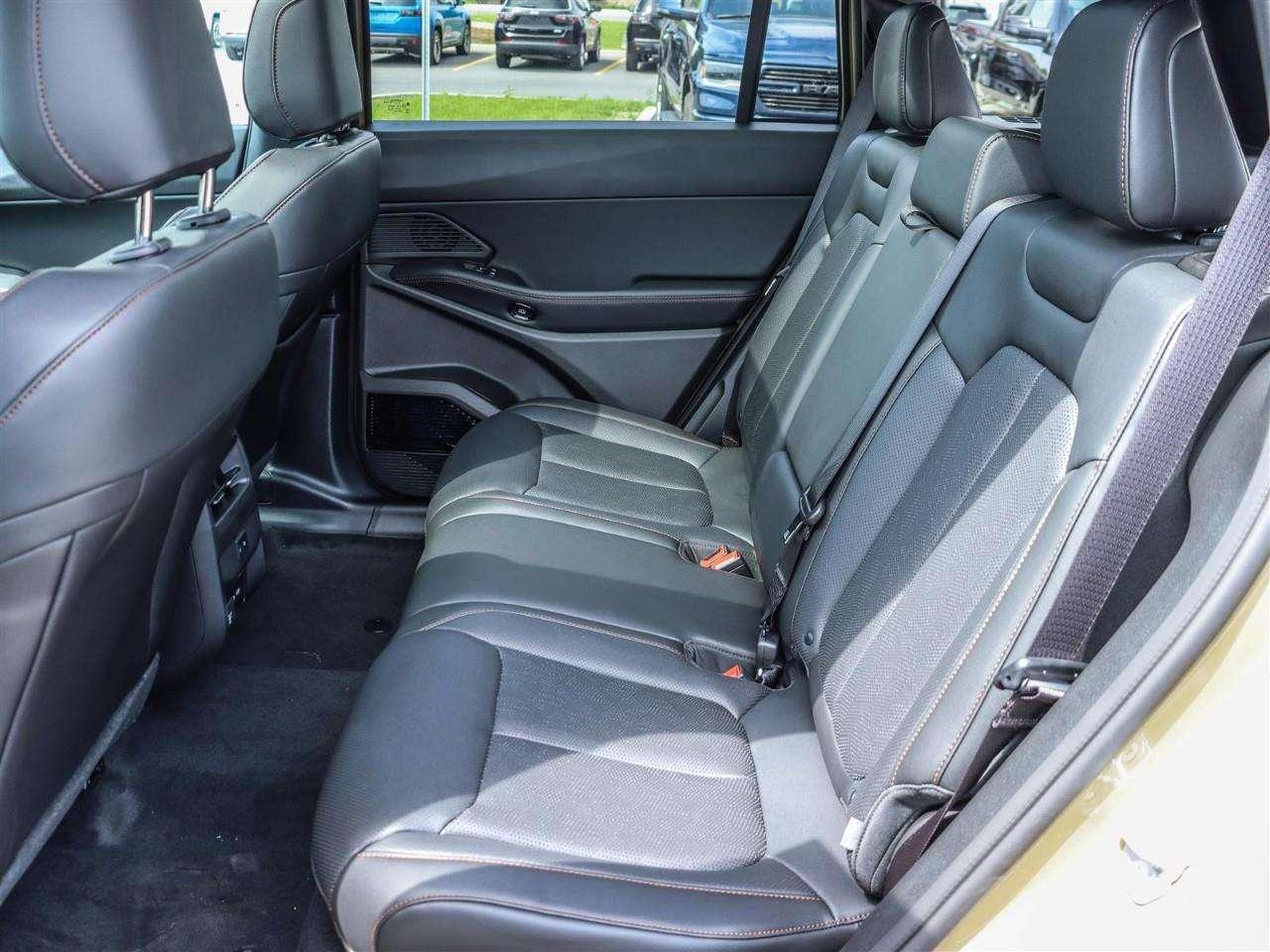 2026 Jeep Cherokee OVERLAND Photo