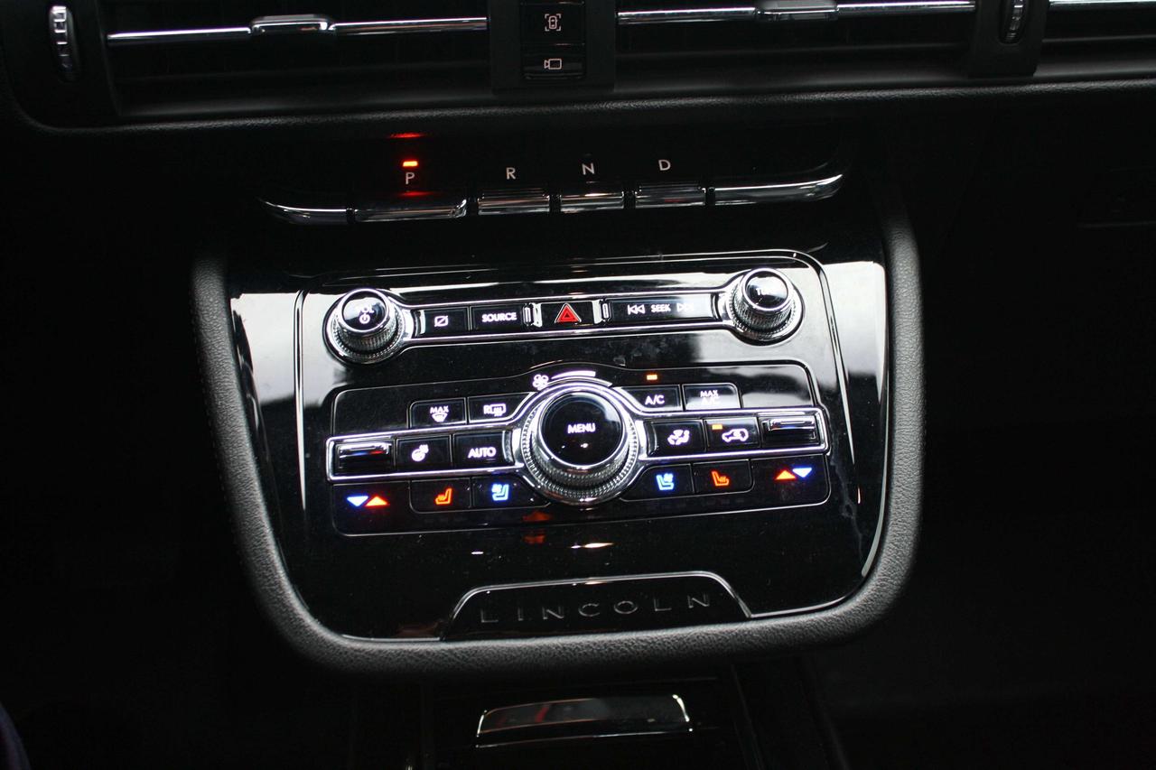 2022 Lincoln Corsair Reserve / Leather / Panoramic Roof / Pwr Liftgate Photo