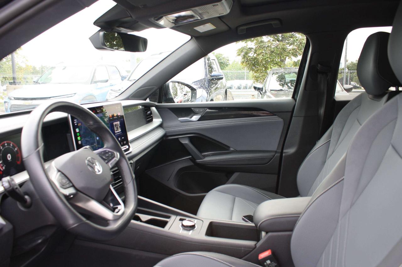 2026 Volkswagen Tiguan Comfortline R-Line Black Edition Photo
