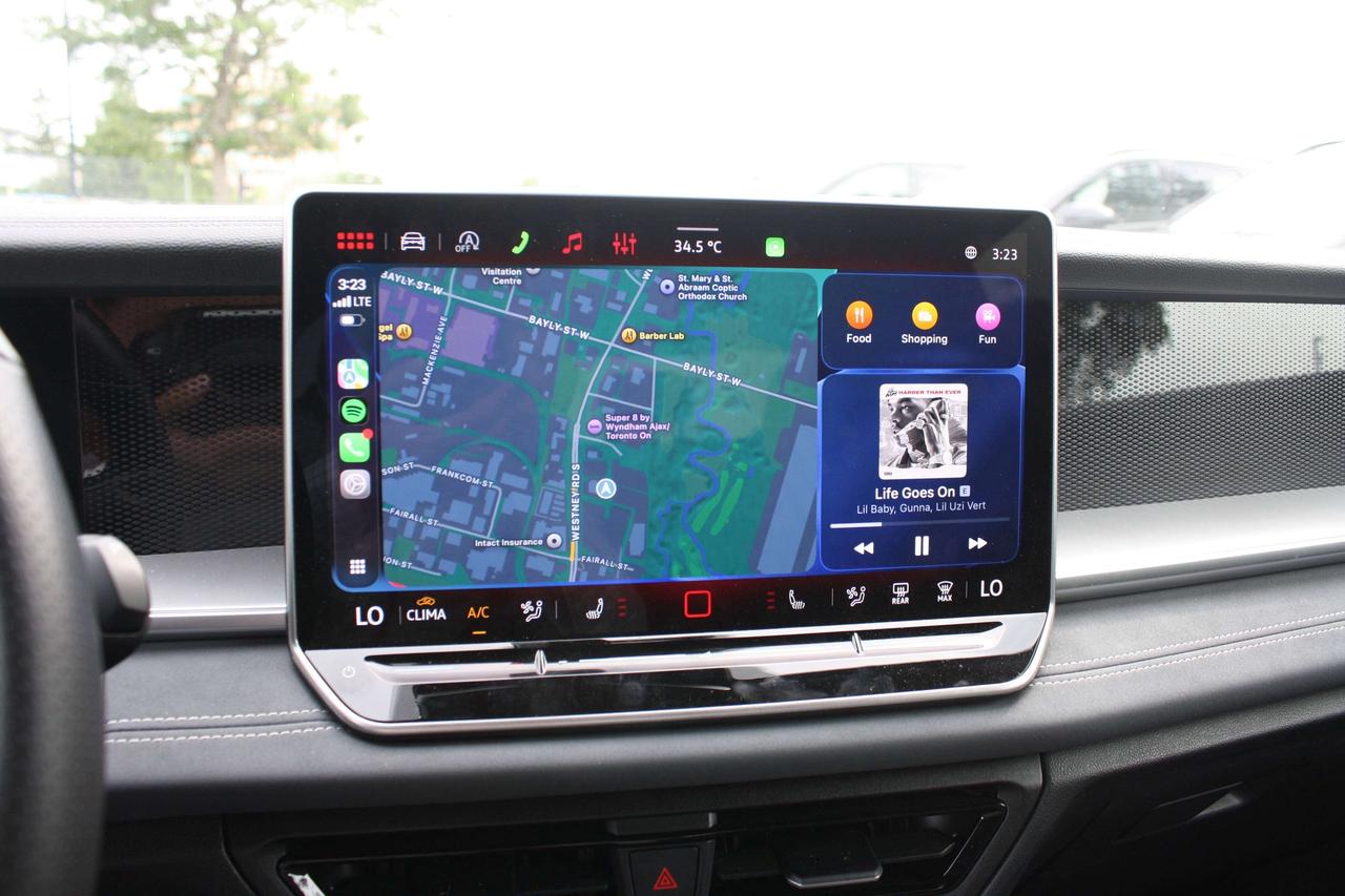 2026 Volkswagen Tiguan Comfortline R-Line Black Edition Photo