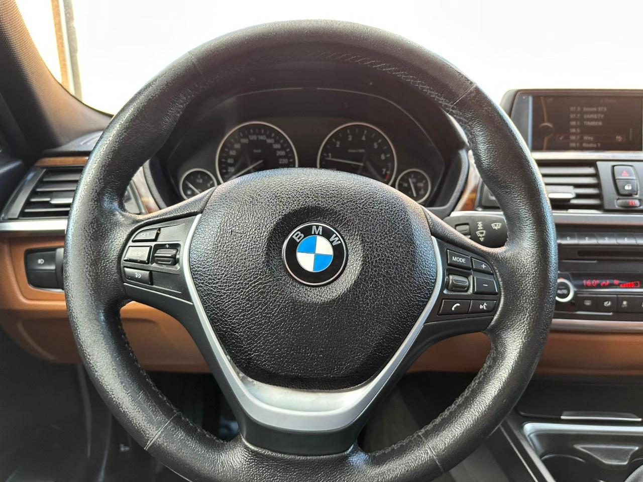 2013 BMW 3 Series 4dr Sdn 335i xDrive AWD Photo
