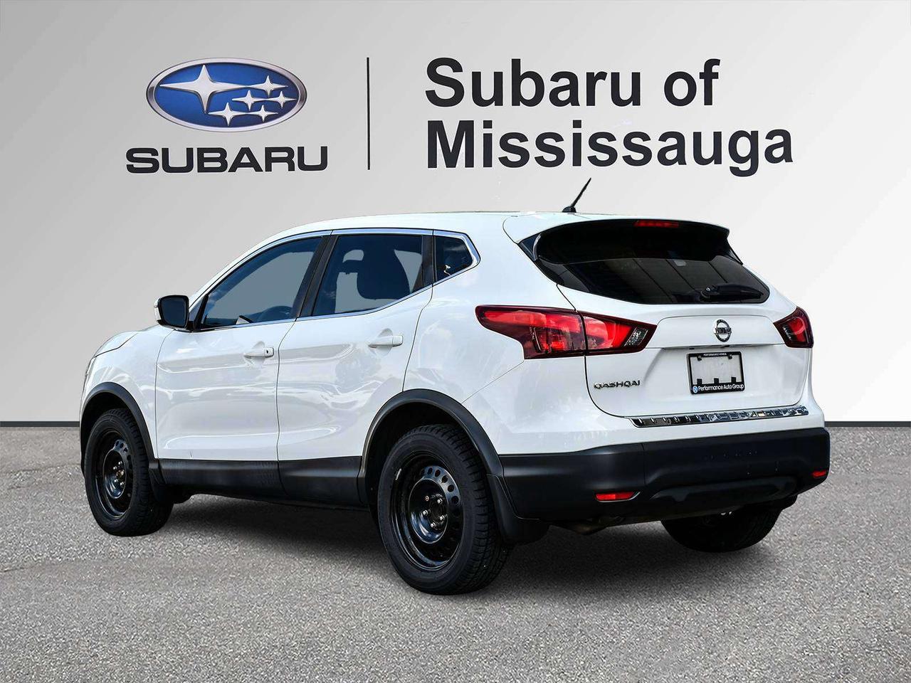 2018 Nissan Qashqai S   FWD   CLEAN CARFAX   2SETS RIM&TIRE   CAM   BT Photo3