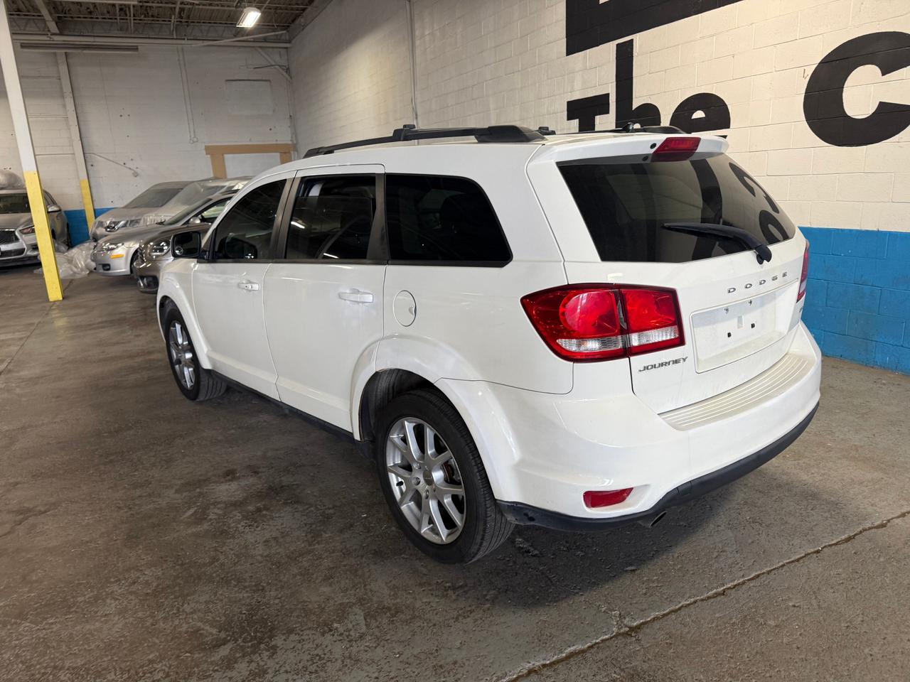 2012 Dodge Journey SXT & Crew 4dr Front-wheel Drive Photo