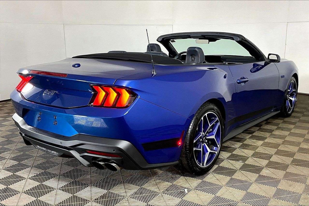 2024 Ford Mustang GT Premium Convertible Photo1