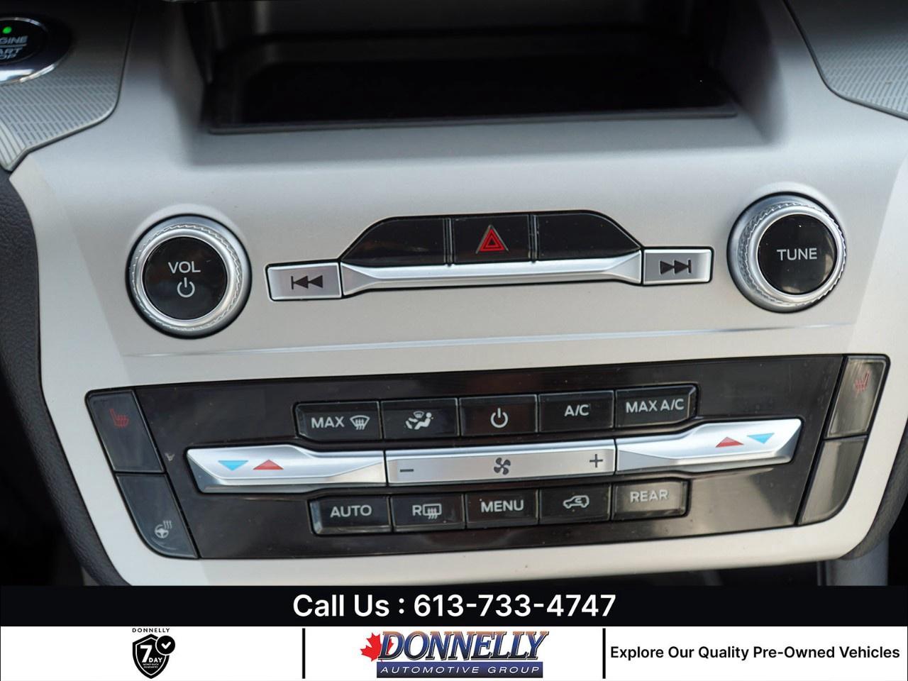 2021 Ford Explorer XLT 4WD Photo