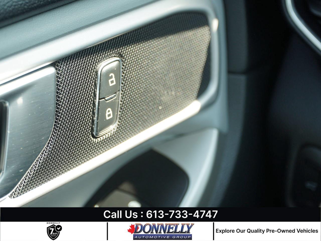 2021 Ford Explorer XLT 4WD Photo