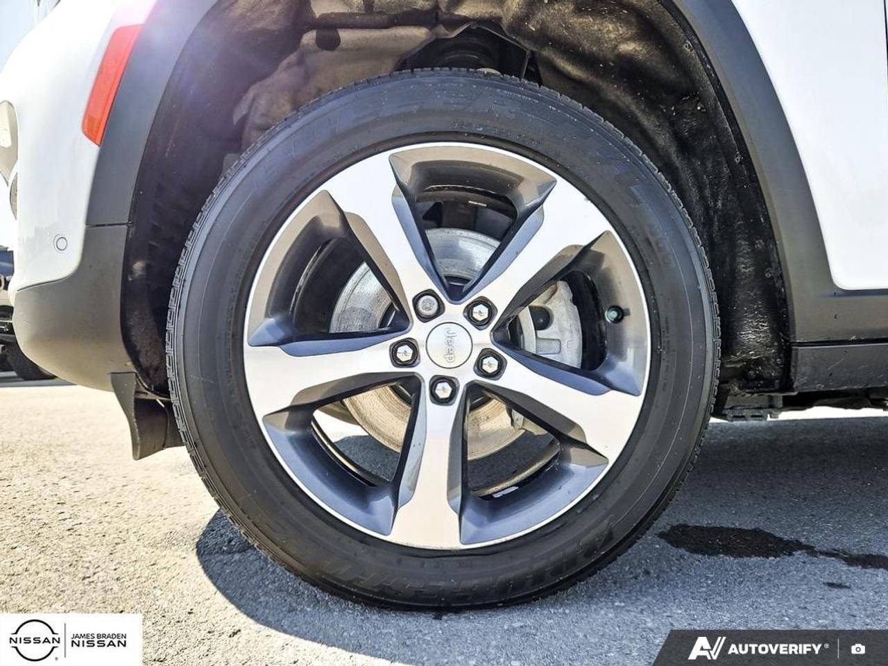 2023 Jeep Grand Cherokee 4xe 4x4 Photo