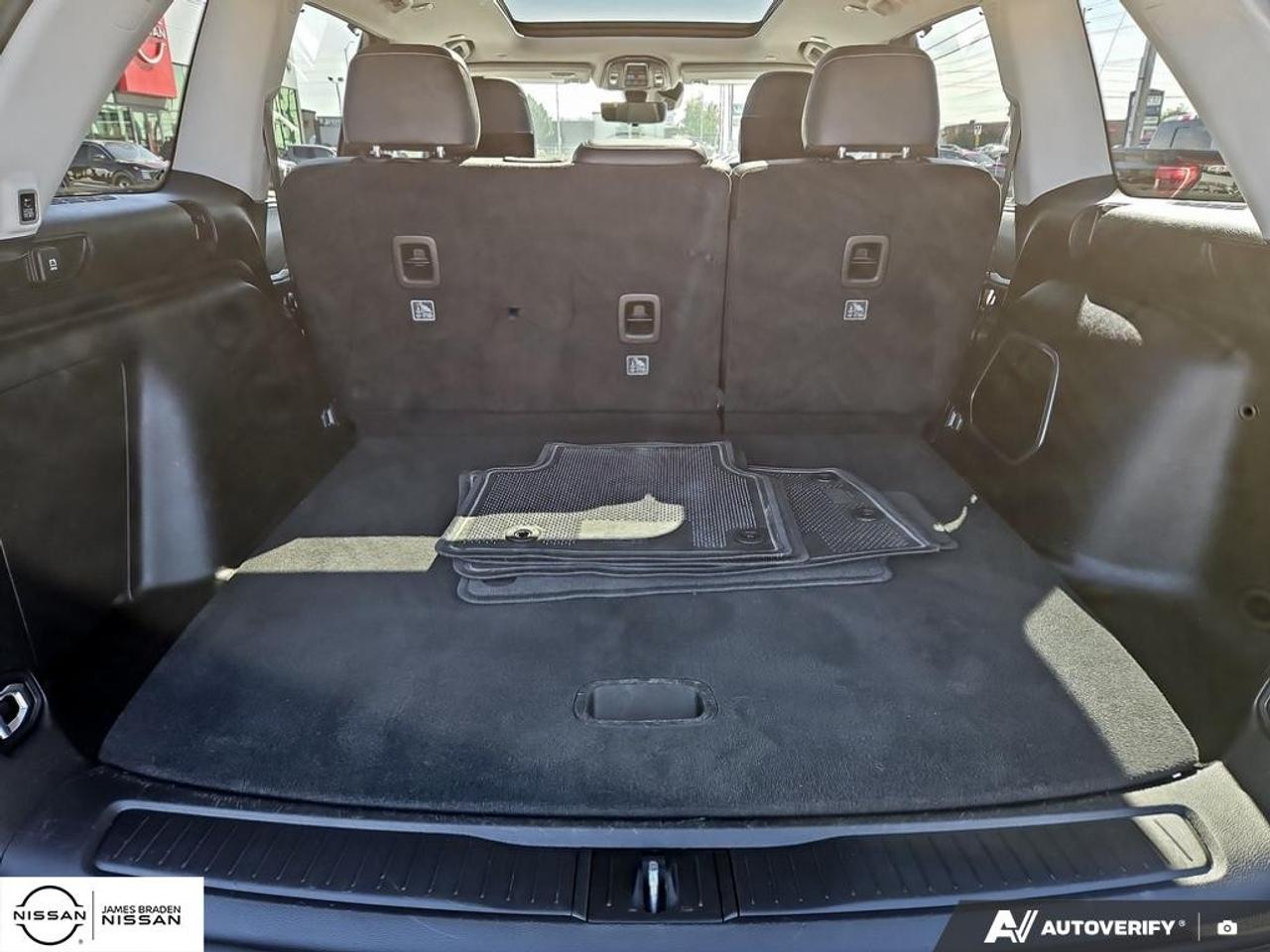 2023 Jeep Grand Cherokee 4xe 4x4 Photo