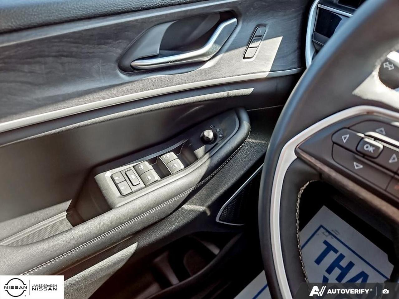 2023 Jeep Grand Cherokee 4xe 4x4 Photo