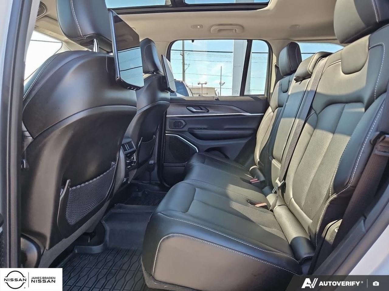 2023 Jeep Grand Cherokee 4xe 4x4 Photo