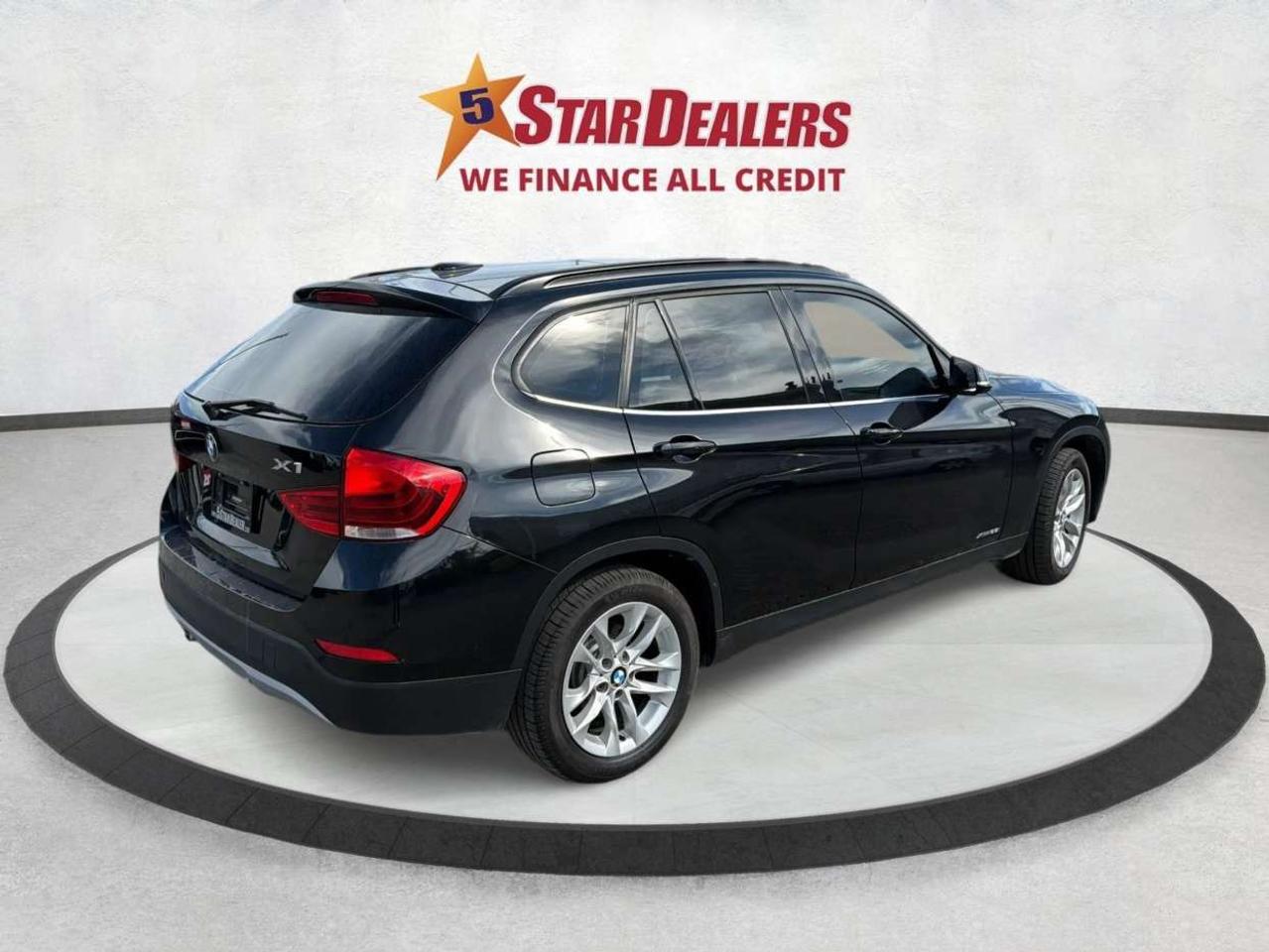 2015 BMW X1 xDrive AWD LEATHER/H SEATS WE FINANCE ALL CREDIT! Photo