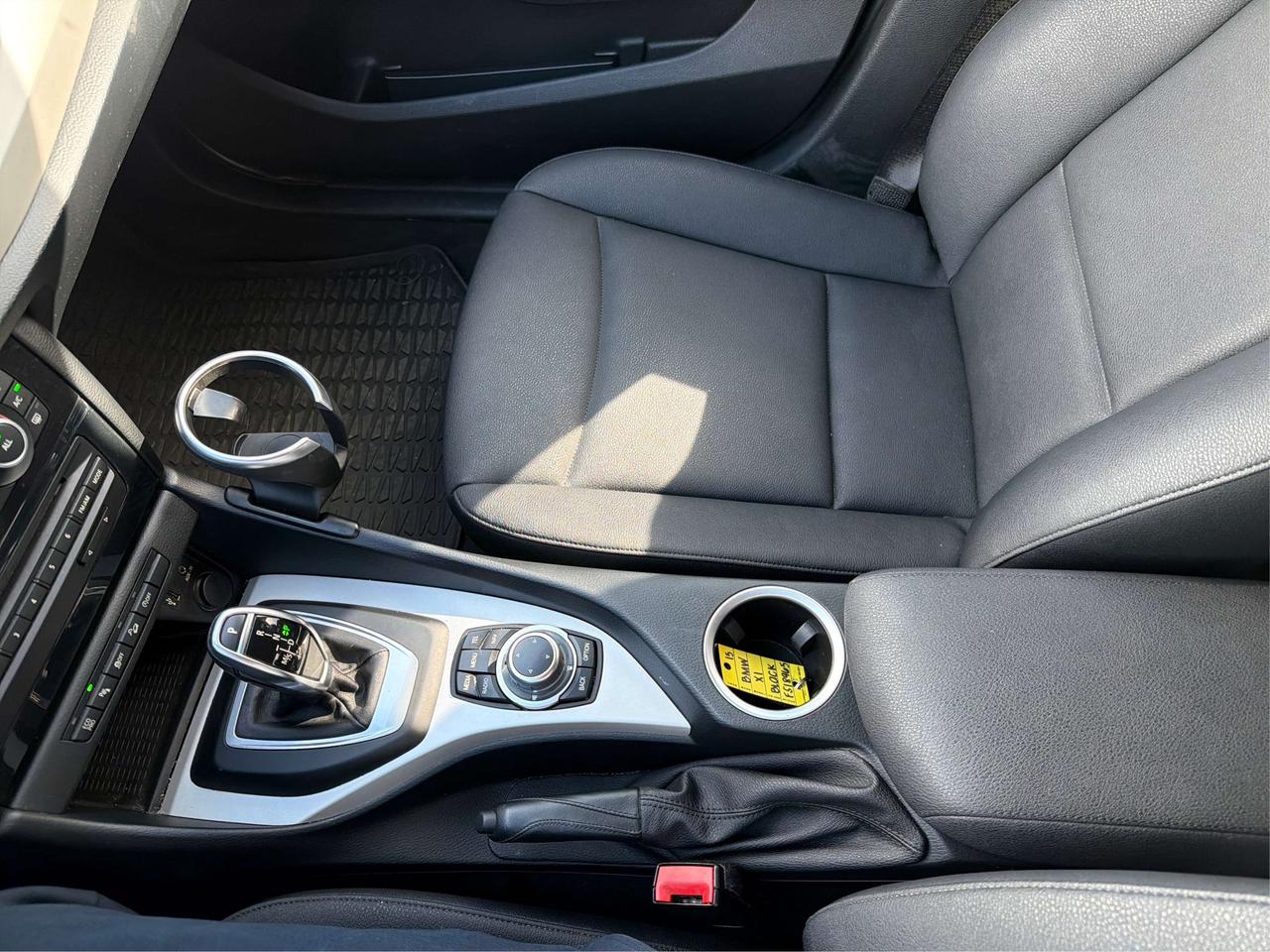 2015 BMW X1 xDrive AWD LEATHER/H SEATS WE FINANCE ALL CREDIT! Photo