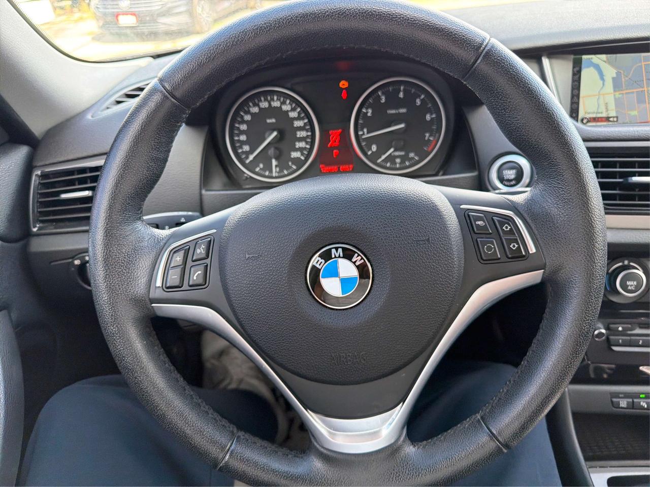 2015 BMW X1 xDrive AWD LEATHER/H SEATS WE FINANCE ALL CREDIT! Photo