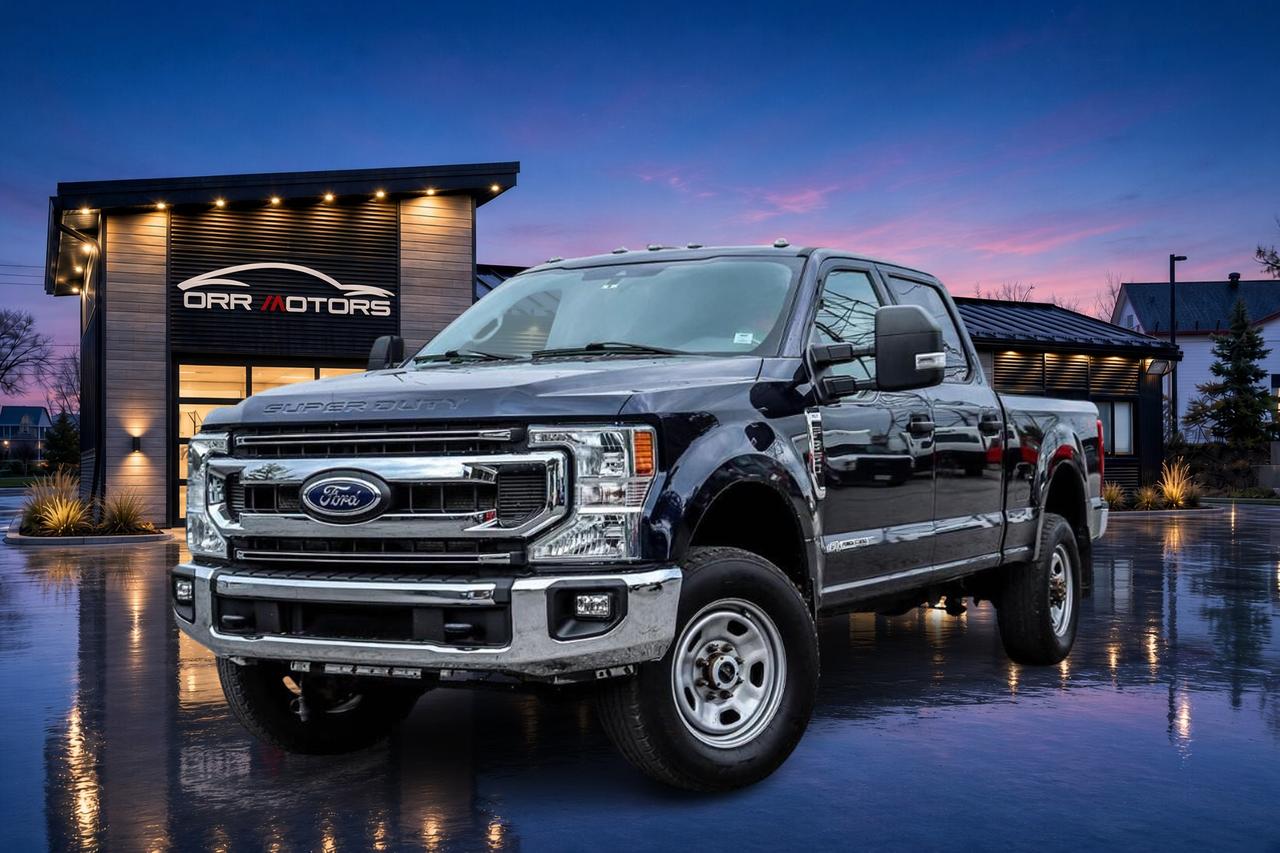 2022 Ford F-350 Super Duty XLT Crew Cab 4WD