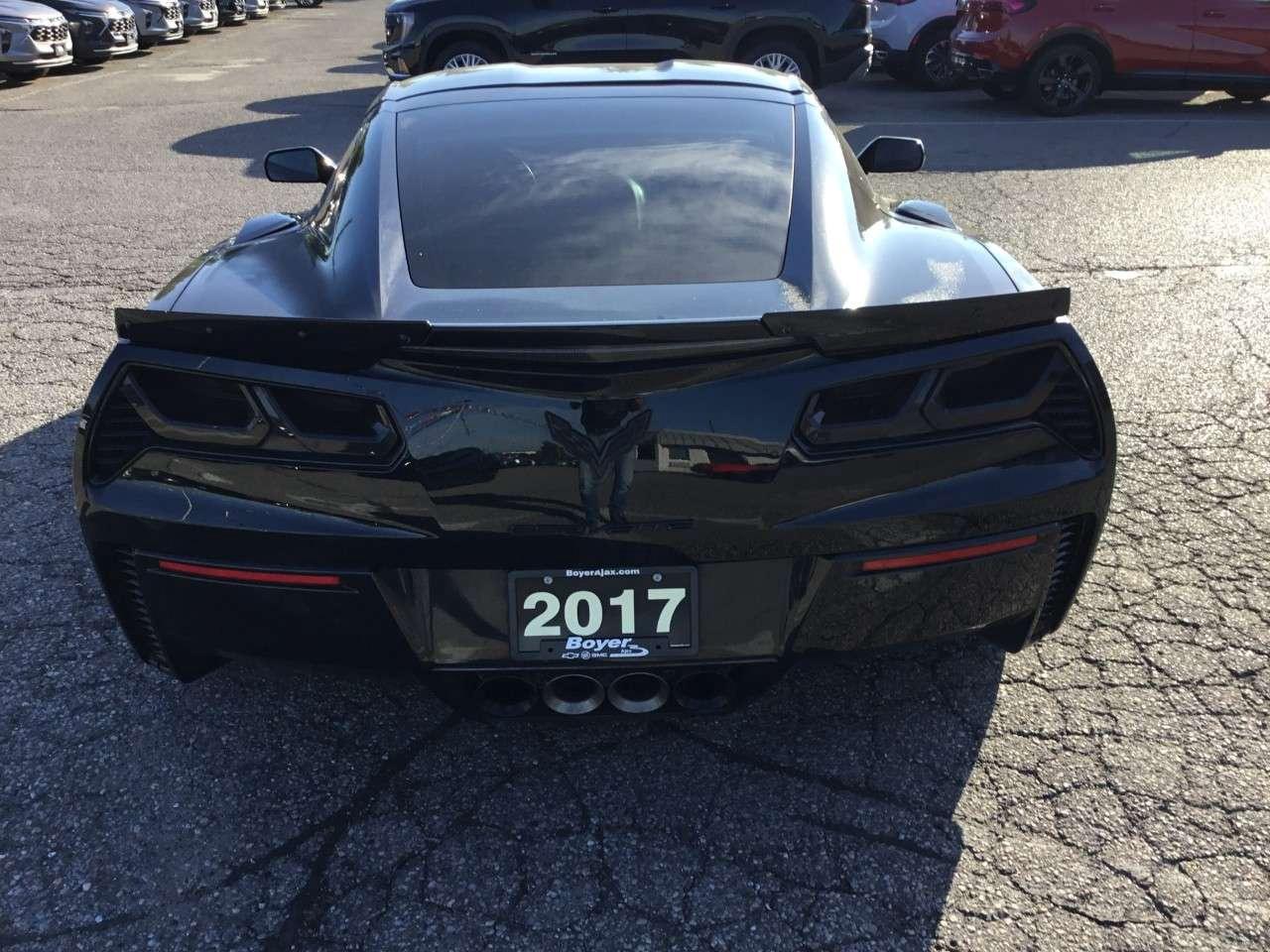 2017 Chevrolet Corvette Grand Sport Coupe 3LT Photo3