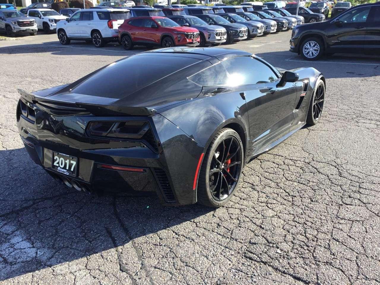 2017 Chevrolet Corvette Grand Sport Coupe 3LT Photo