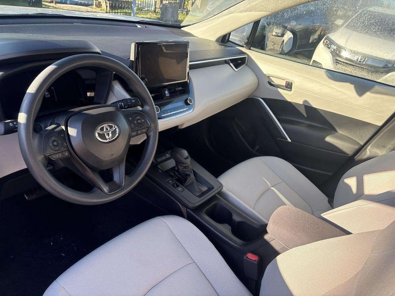 2026 Toyota Corolla Cross L Photo