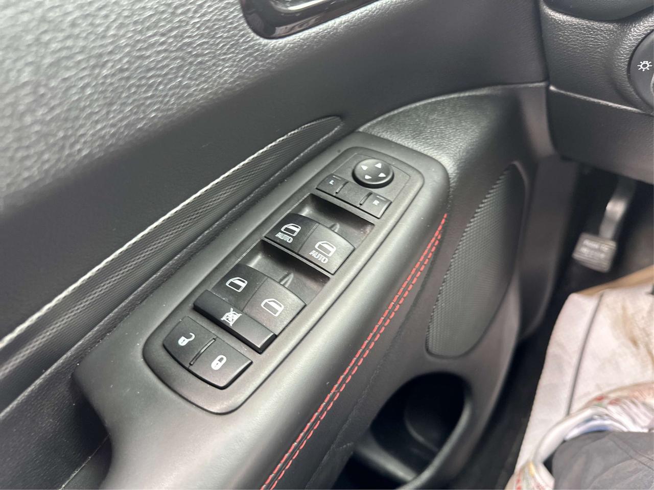 2025 Dodge Durango R/T 4X4 HEMI MINT LEATHER WE FINANCE ALL CREIDT! Photo