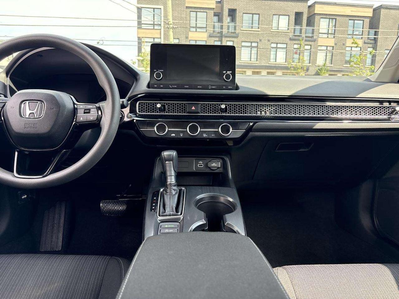 2024 Honda Civic Lx Apple Carplay/Remote Start/Heated seats Photo
