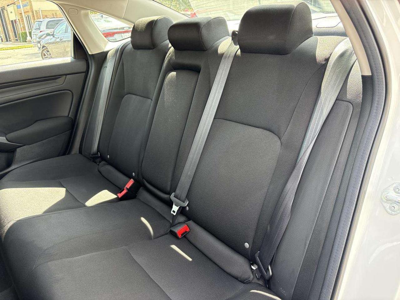 2024 Honda Civic Lx Apple Carplay/Remote Start/Heated seats Photo