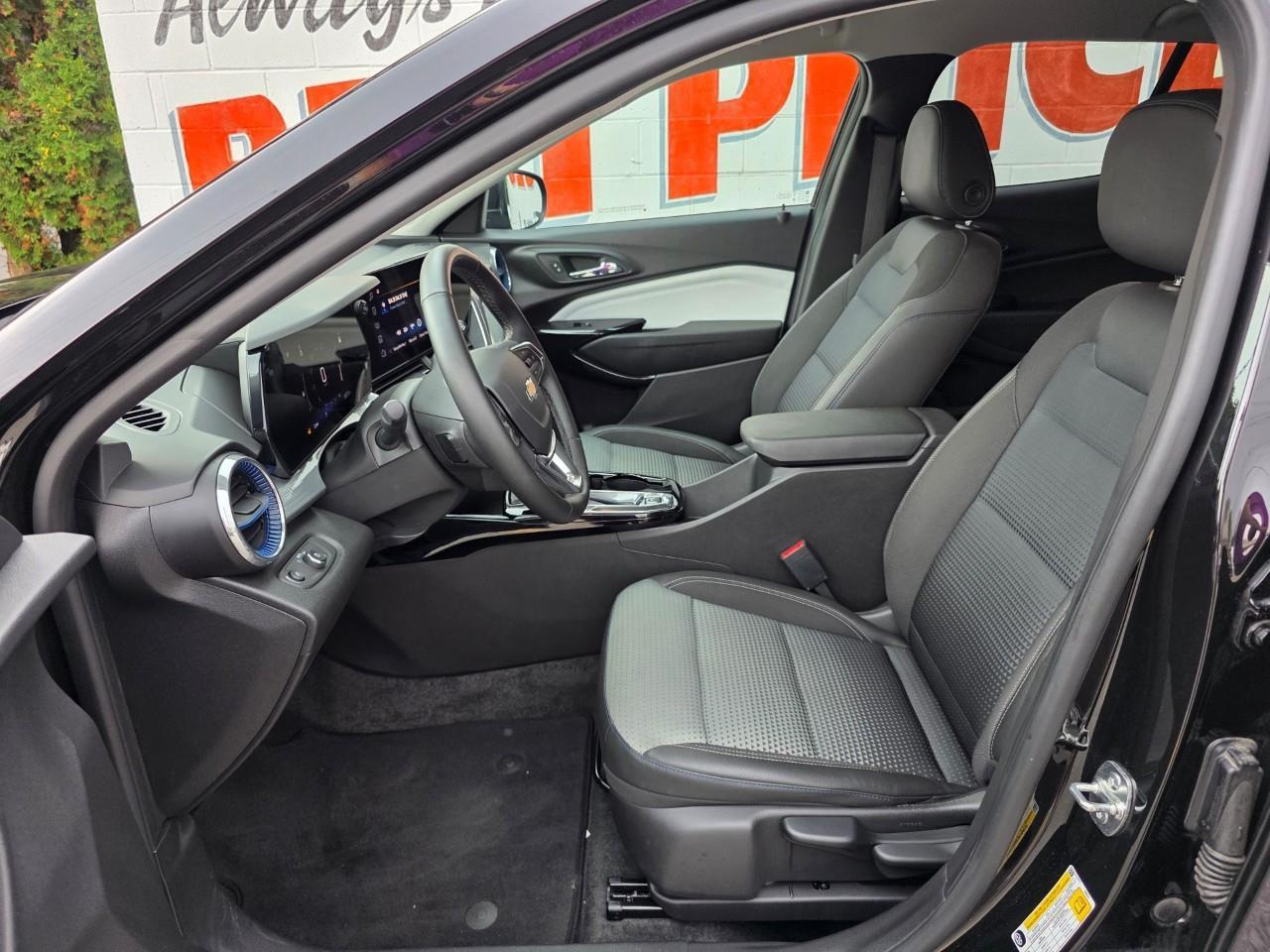 2026 Chevrolet Trax LT 4dr Front-Wheel Drive Photo