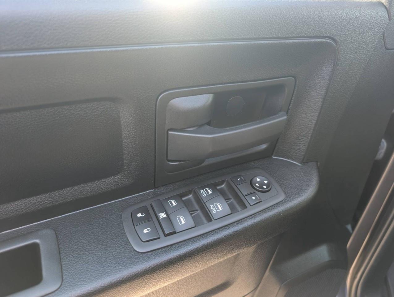2023 RAM 1500 Classic Express 4x4 Quad Cab 6'4" Box Photo