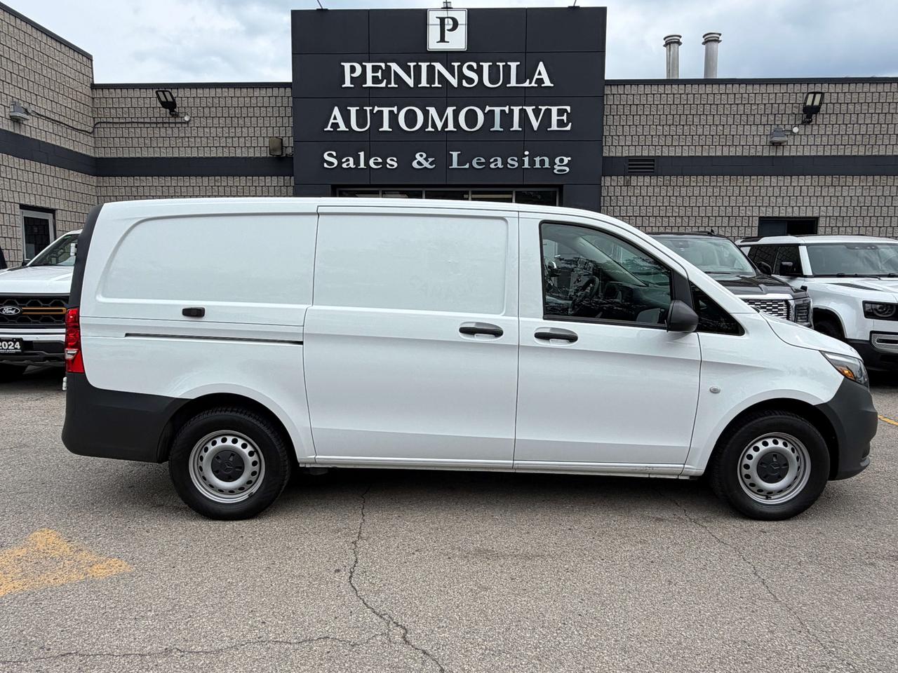 2023 Mercedes-Benz Metris Cargo Van 126WB, HEATED SEATS, PARTITION, HARD FLOOR,CRUISE Photo