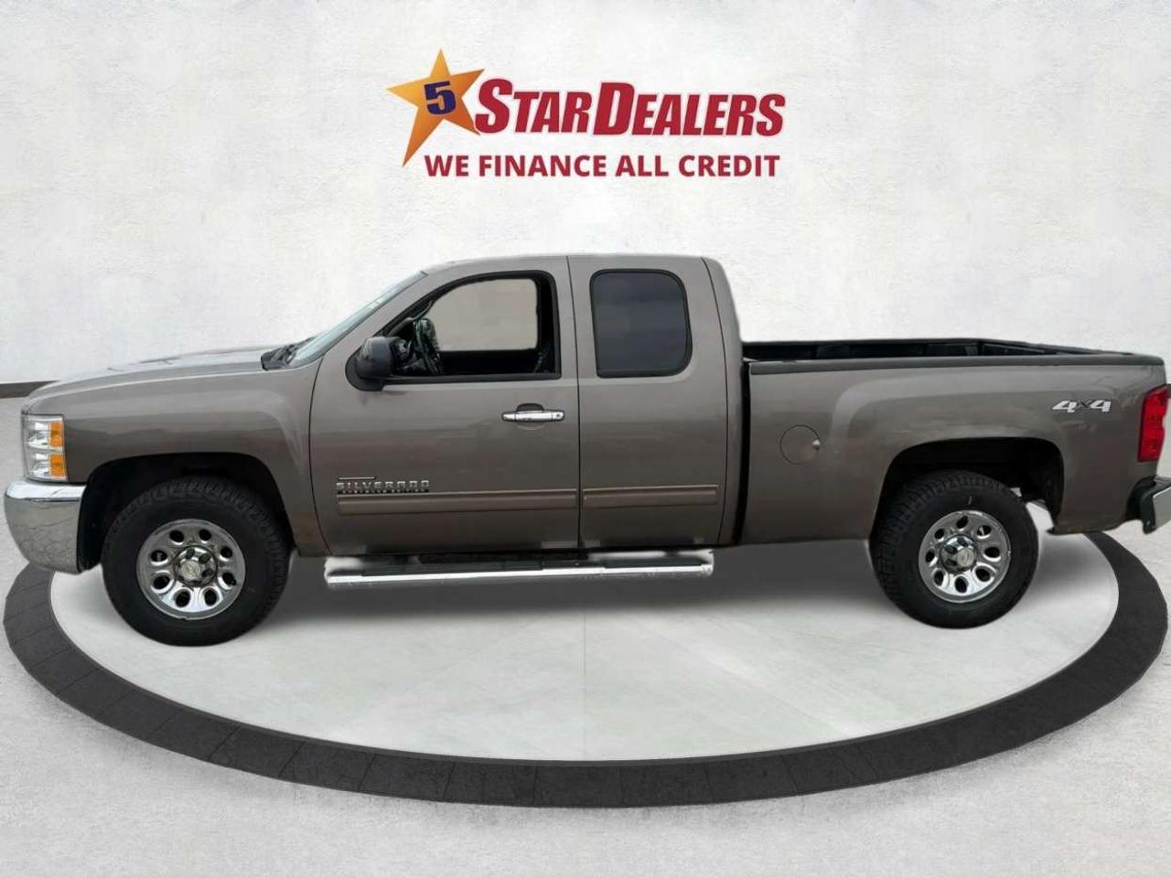 2012 Chevrolet Silverado 1500 LS Cheyenne Edition 4WD V8 WE FINANCE ALL CREDIT! Photo