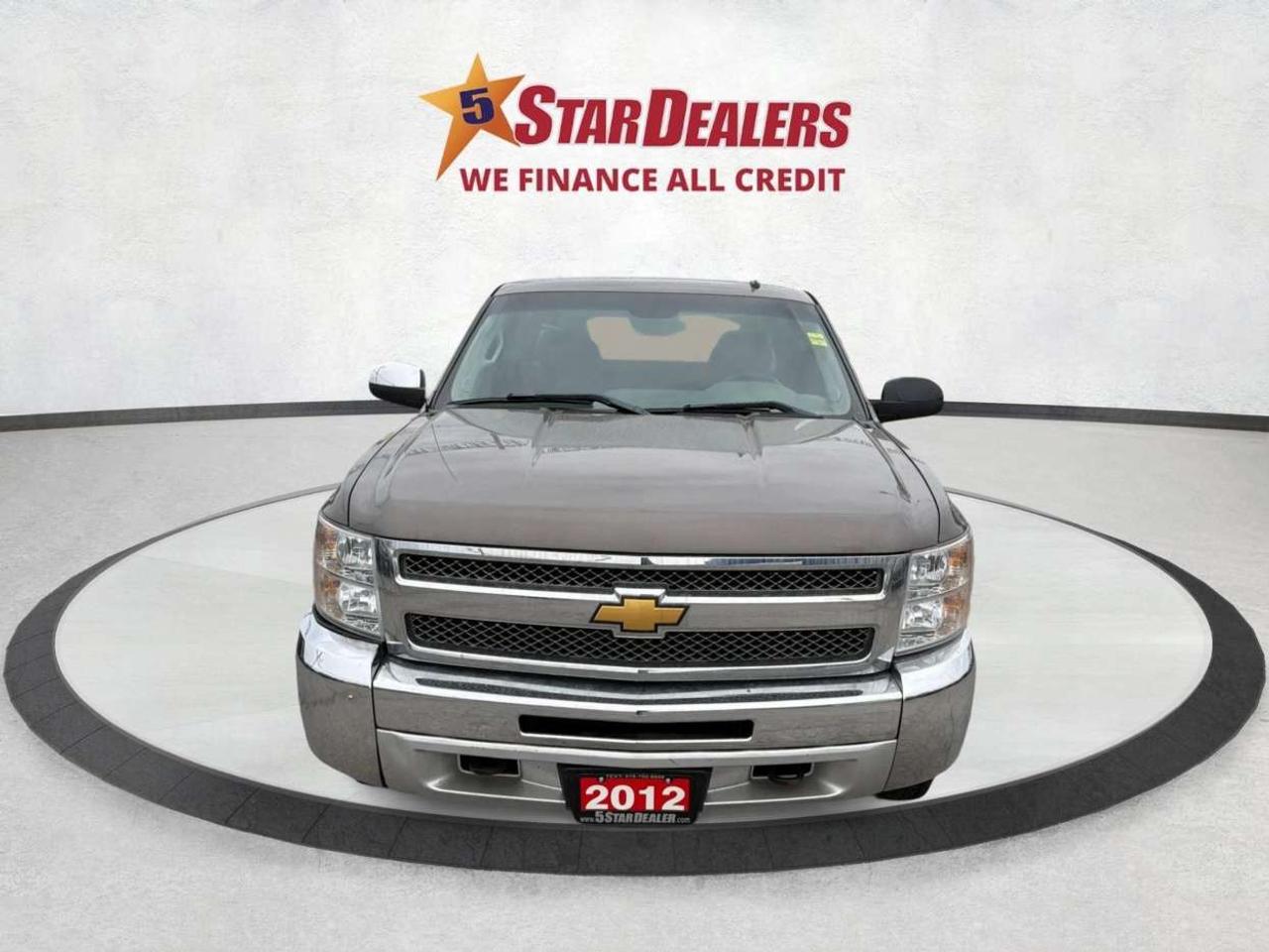 2012 Chevrolet Silverado 1500 LS Cheyenne Edition 4WD V8 WE FINANCE ALL CREDIT! Photo5