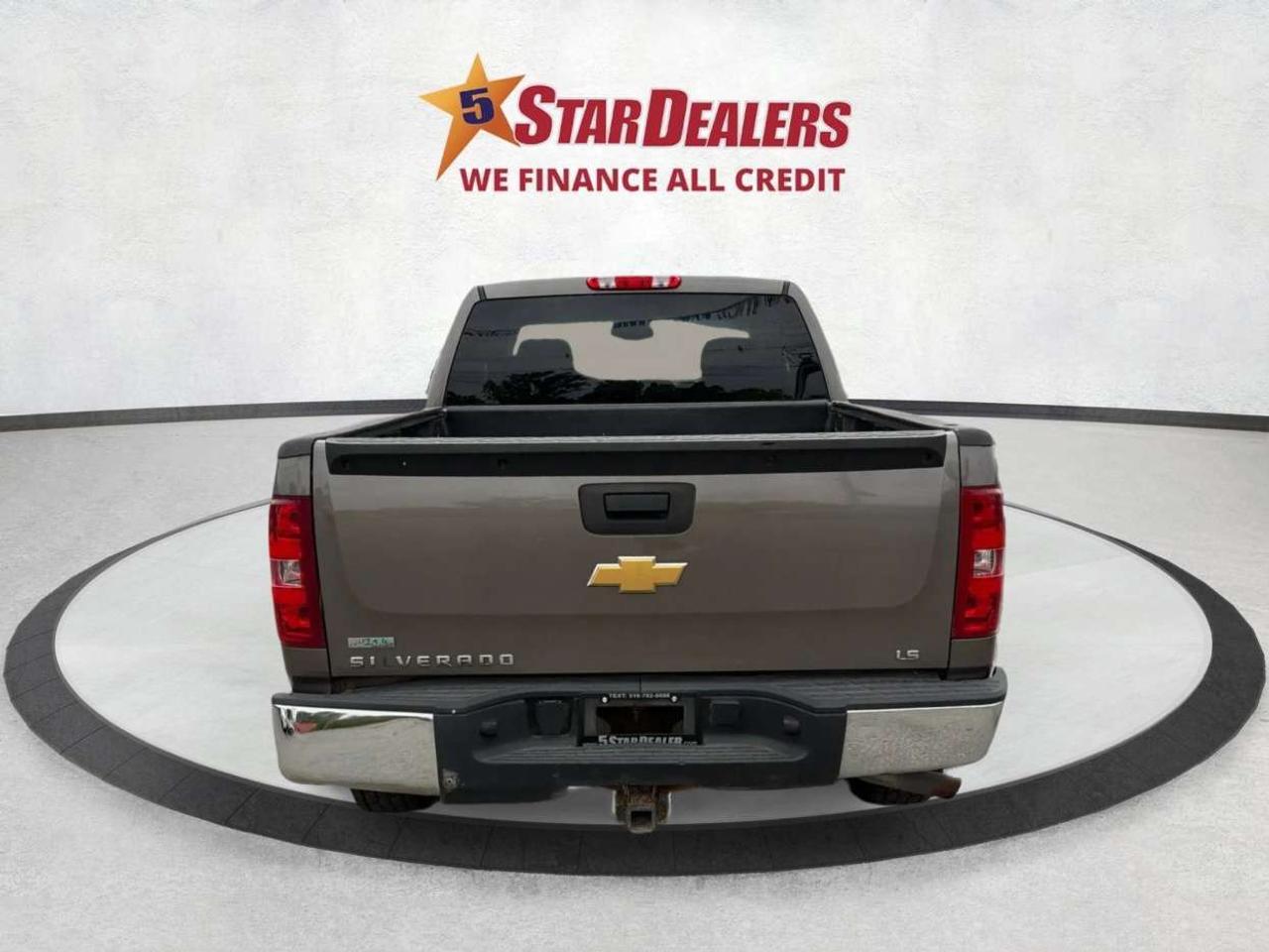 2012 Chevrolet Silverado 1500 LS Cheyenne Edition 4WD V8 WE FINANCE ALL CREDIT! Photo