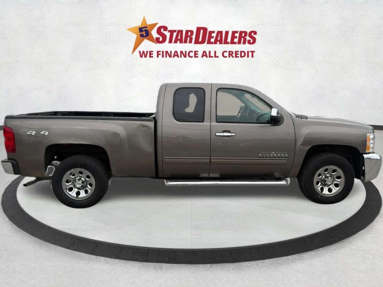 2012 Chevrolet Silverado 1500 LS Cheyenne Edition 4WD V8 WE FINANCE ALL CREDIT! Photo