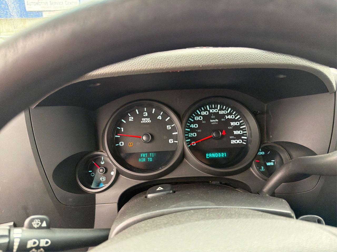 2012 Chevrolet Silverado 1500 LS Cheyenne Edition 4WD V8 WE FINANCE ALL CREDIT! Photo
