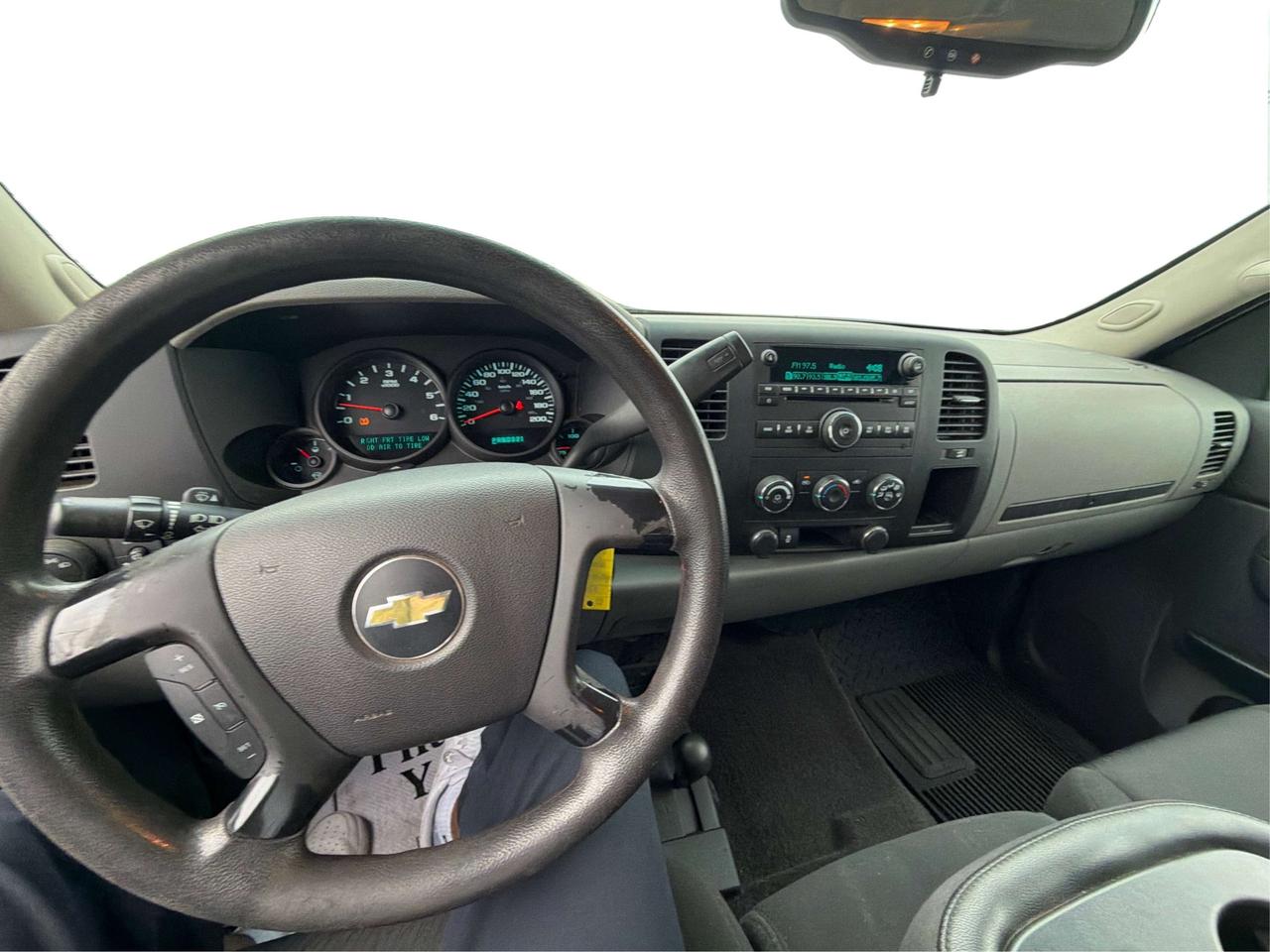 2012 Chevrolet Silverado 1500 LS Cheyenne Edition 4WD V8 WE FINANCE ALL CREDIT! Photo