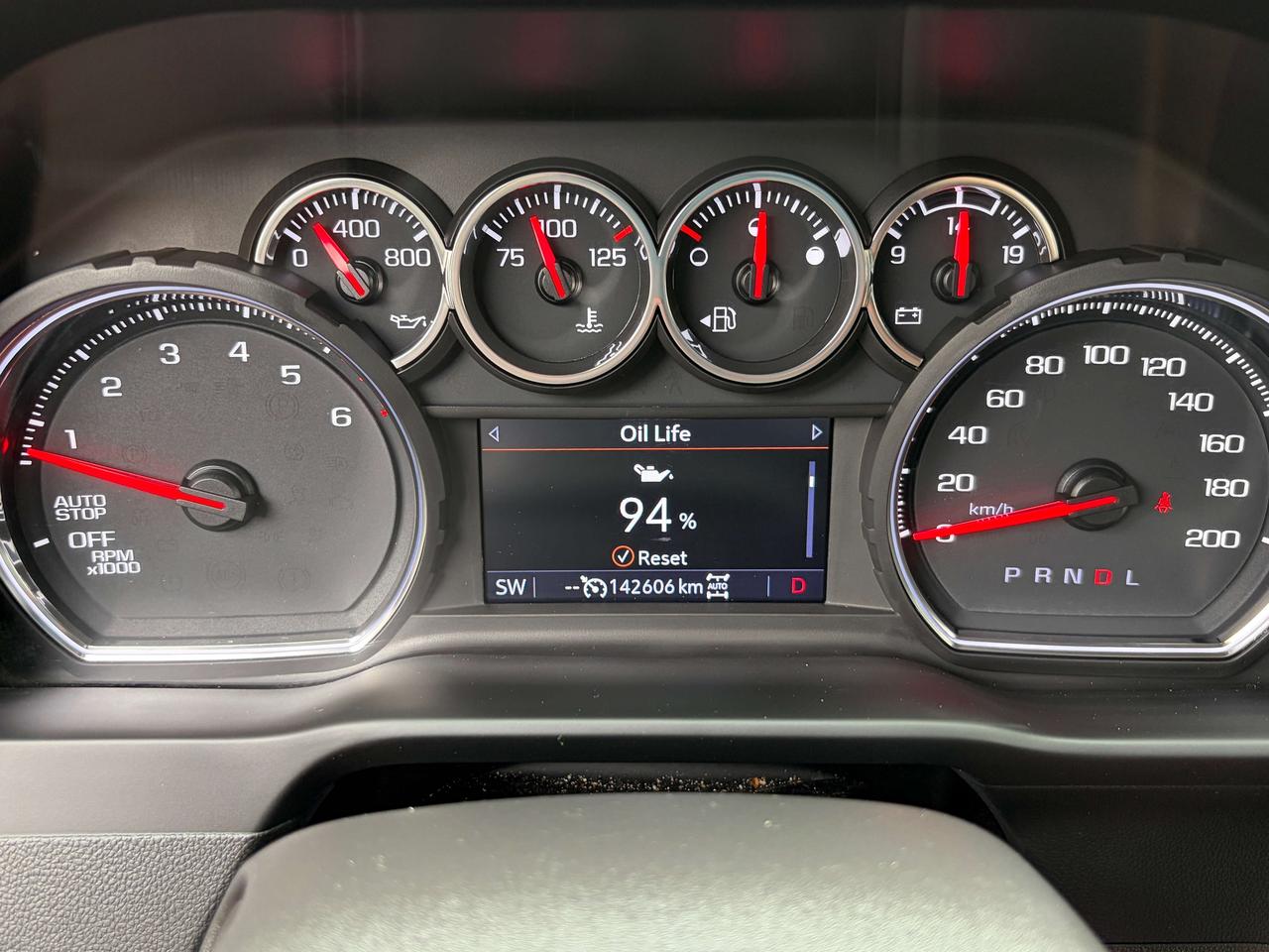2022 Chevrolet Silverado 1500 LTZ, DURAMAX DIESEL, SUNROOF, NEW TIRES Photo