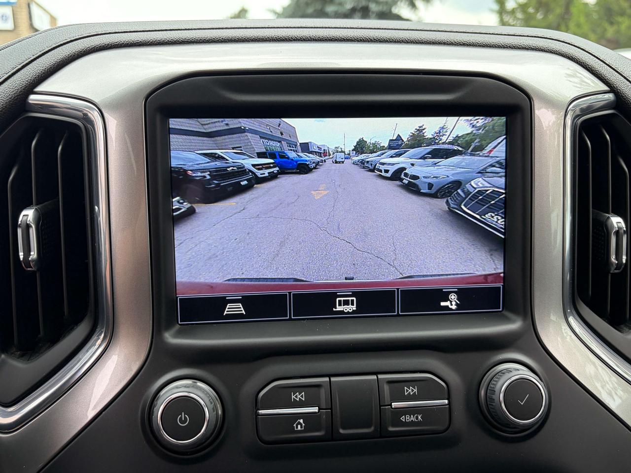 2022 Chevrolet Silverado 1500 LTZ, DURAMAX DIESEL, SUNROOF, NEW TIRES Photo